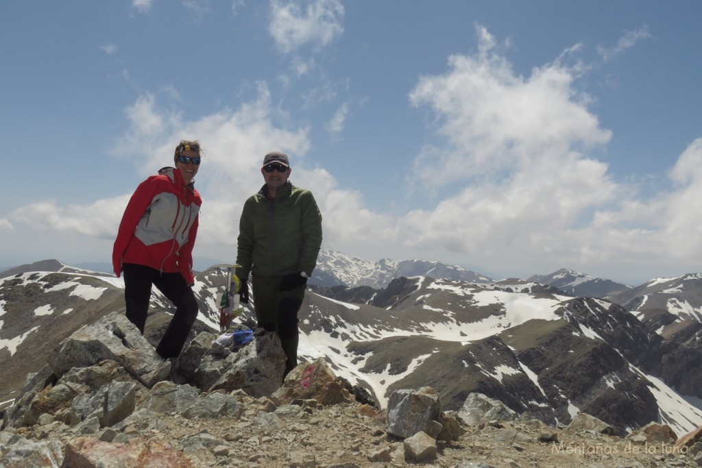 Jenny y Joaquín en la cima del Pic de l'Infern, 2.869 mts.